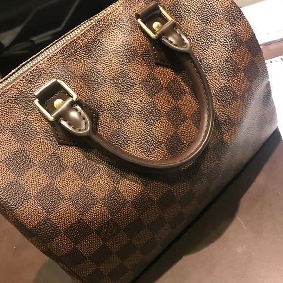 Louis Vuitton Handbags - Louis Vuitton Speedy